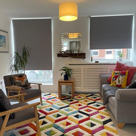 Modern And Comfortable Flat With Private Parking Daire Oxford Dış mekan fotoğraf