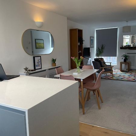 Modern And Comfortable Flat With Private Parking Daire Oxford Dış mekan fotoğraf