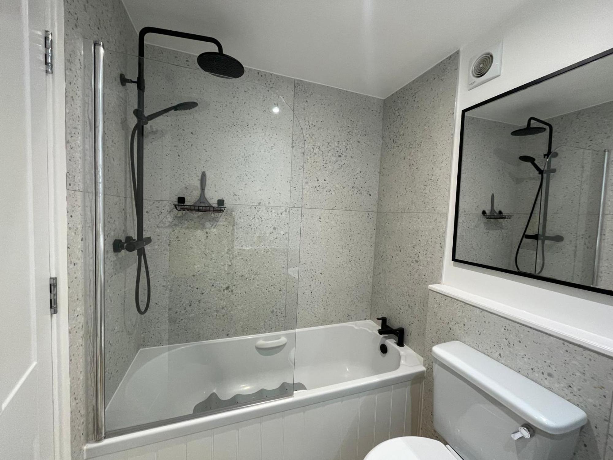 Modern And Comfortable Flat With Private Parking Daire Oxford Dış mekan fotoğraf